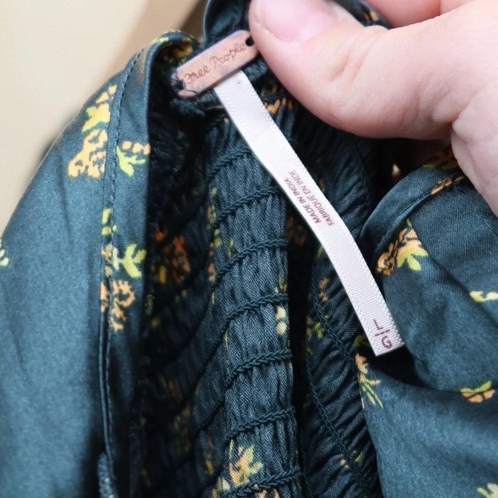 Free People approximate measurements
